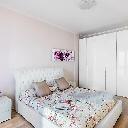 Apartment Gramsci
